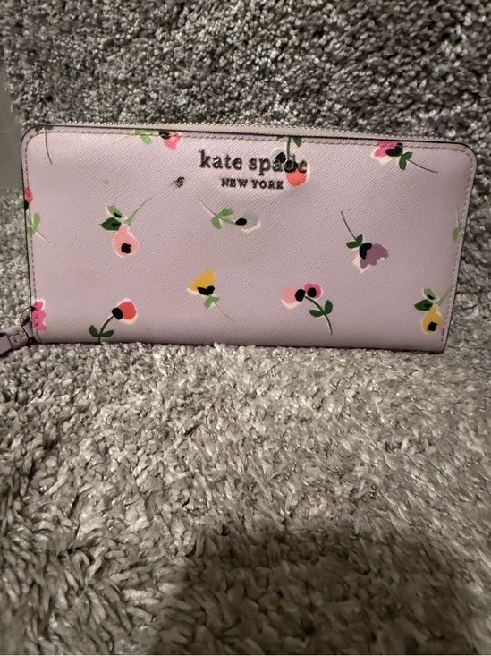 kate spade Accessories - Kate Spade New York Cameron Wildflower Ditsy Wallet sold